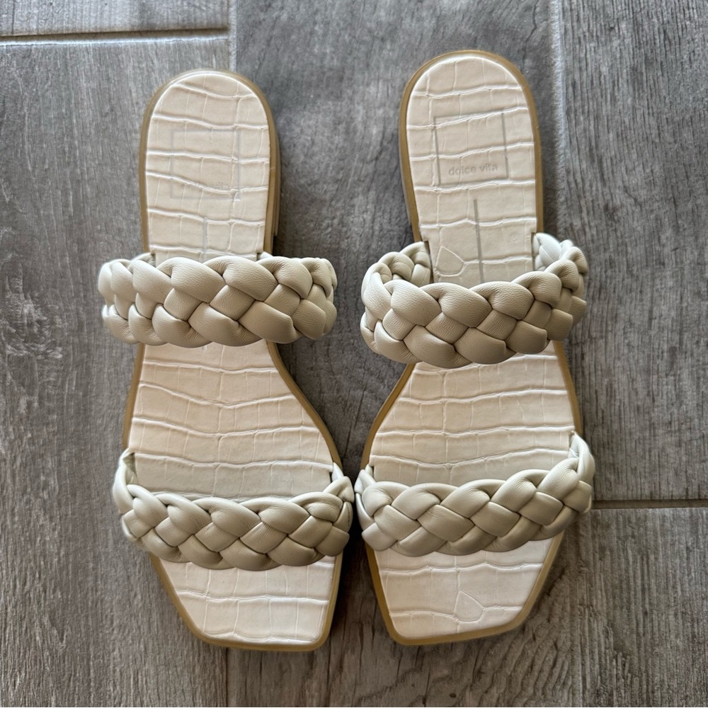 Dolce Vita Indy Cream Slide Sandal - Picture 2 of 7